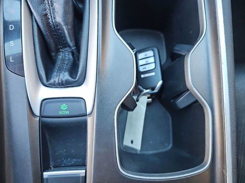 Used 2018 Honda Accord LX image 18
