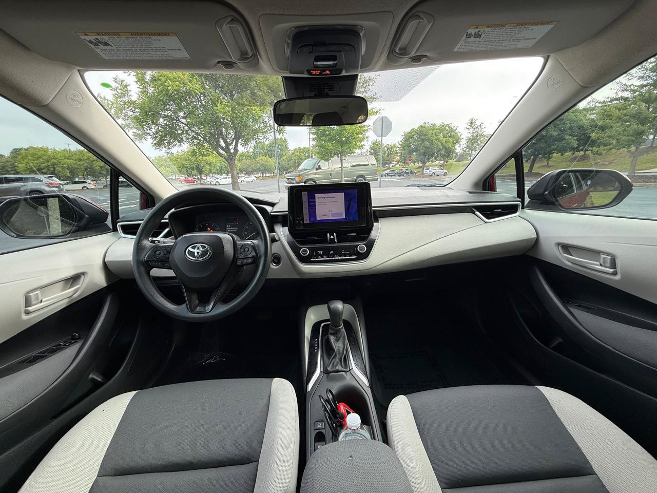 Used 2024 Toyota Corolla LE w/ LE Convenience Package FWD image 15