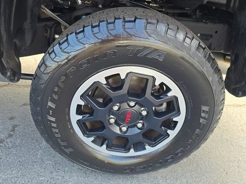 Used 2024 Toyota Tacoma TRD Off-Road AWD/4WD image 11
