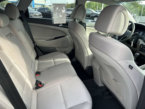 Used 2016 Hyundai Tucson SE w/ Option Group 02 AWD/4WD image 17