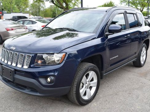 Used 2014 Jeep Compass Latitude AWD/4WD image 2