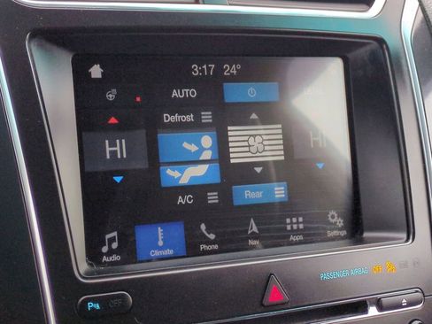 Used 2018 Ford Explorer Sport image 31