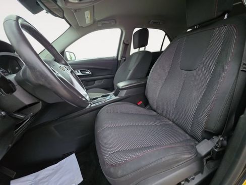 Used 2017 Chevrolet Equinox LT w/ Convenience Package FWD image 9
