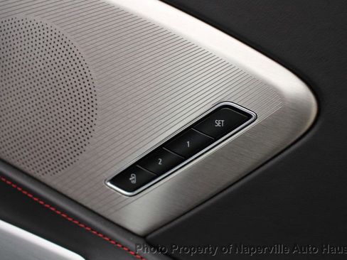 Used 2021 Chevrolet Corvette Stingray Premium Conv w/ Z51 Performance Package image 40