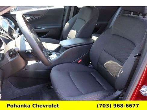 Used 2025 Chevrolet Malibu RS FWD image 25