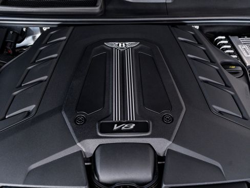 New 2025 Bentley Bentayga image 49