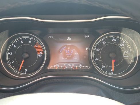 Used 2019 Jeep Cherokee Limited FWD image 42