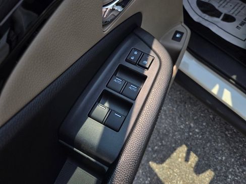Used 2017 Honda Ridgeline RTL-E image 11