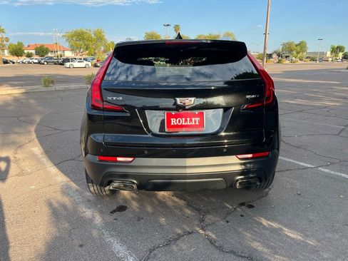 Used 2020 Cadillac XT4 Luxury w/ Cold Weather Package image 7