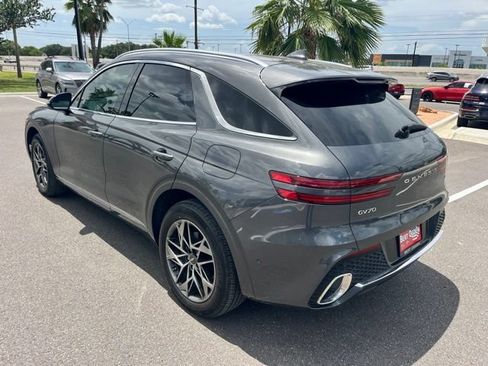 Used 2022 Genesis GV70 2.5T w/ Advanced Package AWD/4WD image 4