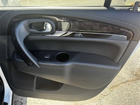 Used 2017 Buick Enclave Premium w/ Enclave Sport Touring Edition image 16