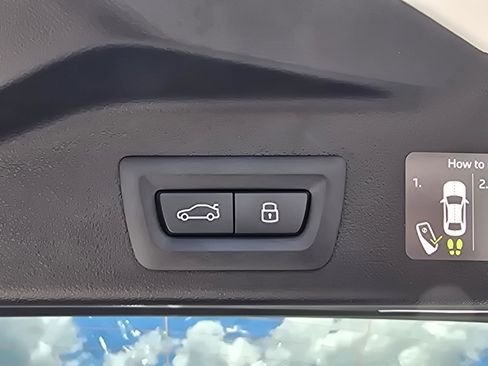 New 2026 BMW X5 sDrive40i w/ Climate Comfort Package RWD image 9
