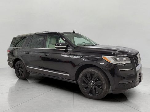 Used 2024 Lincoln Navigator L Reserve AWD/4WD image 1