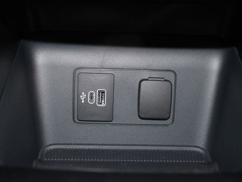 New 2026 Ford Explorer Active RWD image 47