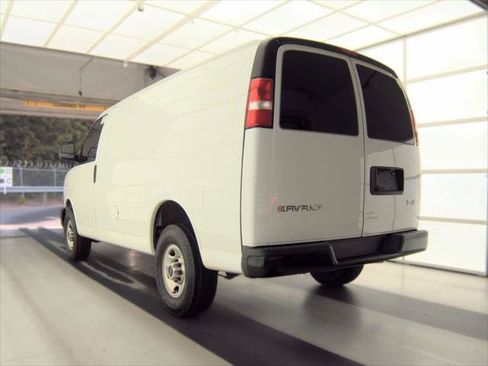 Used 2023 GMC Savana 2500 w/ Driver Convenience Package RWD image 9