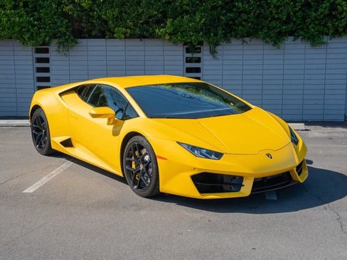 Used 2018 Lamborghini Huracan LP 580-2 RWD image 6