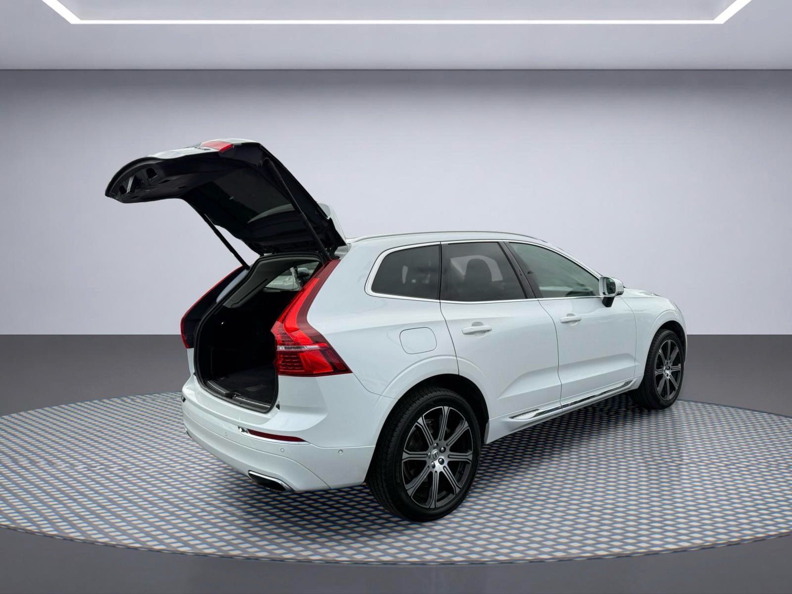 Used 2018 Volvo XC60 T6 Inscription w/ Convenience Package AWD/4WD image 6