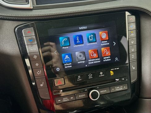 Used 2022 INFINITI QX50 Luxe image 17