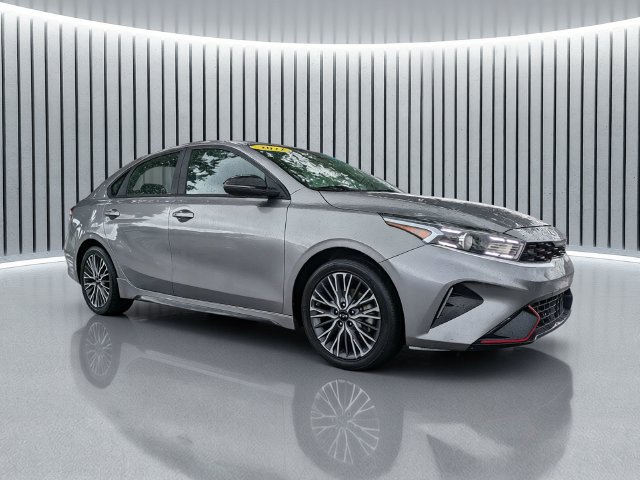 Used 2022 Kia Forte GT-Line FWD image 2