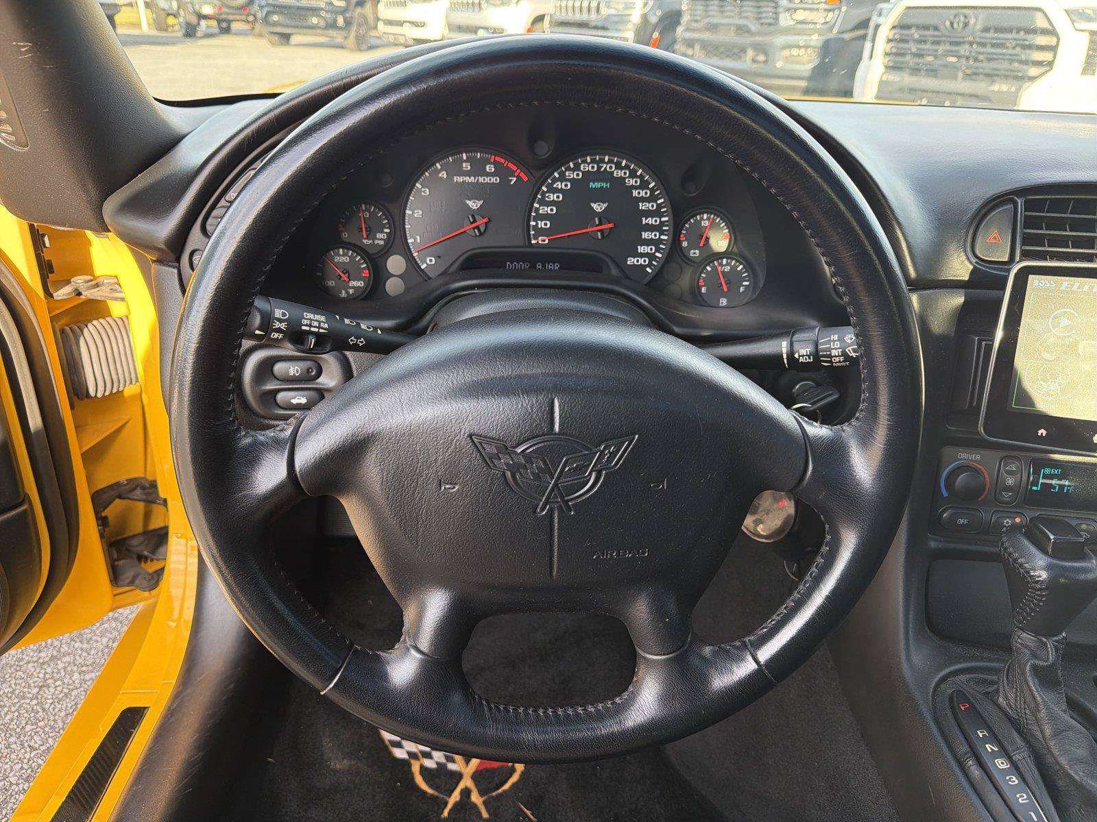 Used 2001 Chevrolet Corvette Coupe w/ Preferred Equipment Group2 RWD image 19