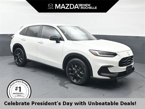 Used 2023 Honda HR-V Sport image 1