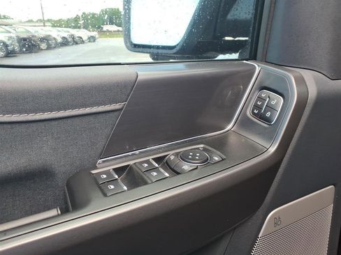 Used 2025 Ford F150 Lariat w/ Equipment Group 501A Mid AWD/4WD image 6