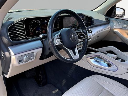 Used 2020 Mercedes-Benz GLS 450 4MATIC image 17