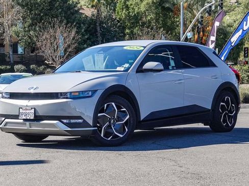 Used 2024 Hyundai Ioniq 5 SEL image 2