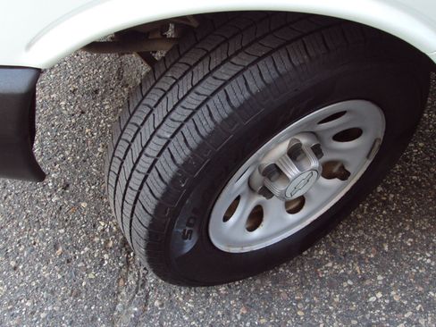 Used 2014 Chevrolet Express 1500 AWD image 33