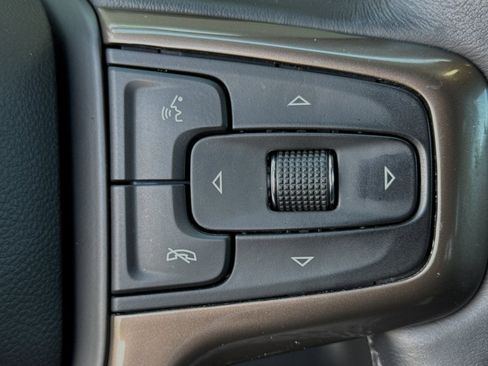 Used 2022 Chevrolet Silverado 1500 High Country w/ Z71 Off-Road Package image 38