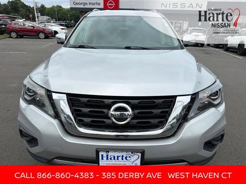 Used 2020 Nissan Pathfinder SL AWD/4WD image 1