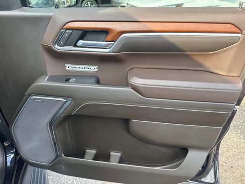 Used 2023 GMC Sierra 1500 Denali w/ Technology Package image 17