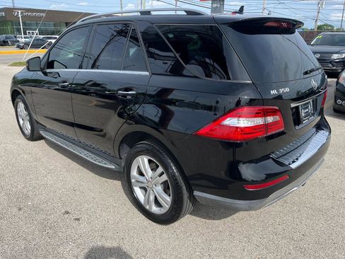 Used 2013 Mercedes-Benz ML 350 BlueTEC 4MATIC image 3