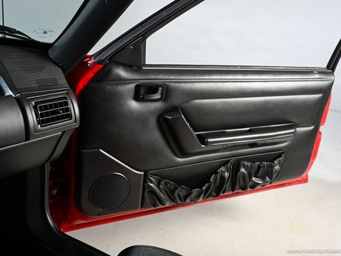 Used 1991 Ford Mustang GT RWD image 40
