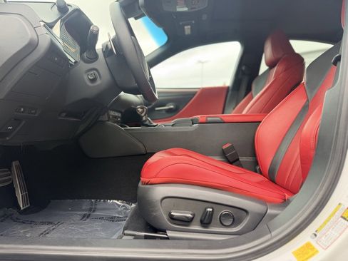 Used 2019 Lexus ES 350 F Sport image 10