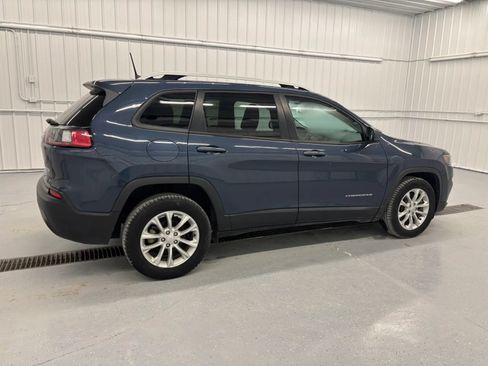 Used 2021 Jeep Cherokee Latitude FWD image 4
