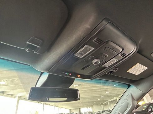 Used 2024 Chevrolet Tahoe Premier image 28