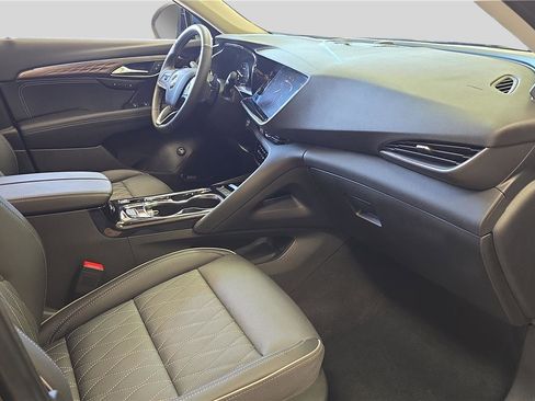 Used 2023 Buick Envision Avenir image 13
