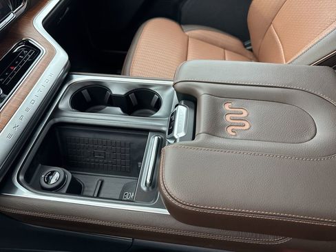 New 2025 Ford Expedition Max King Ranch image 26