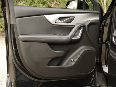 Used 2023 Chevrolet Blazer LT w/ Convenience Package image 23