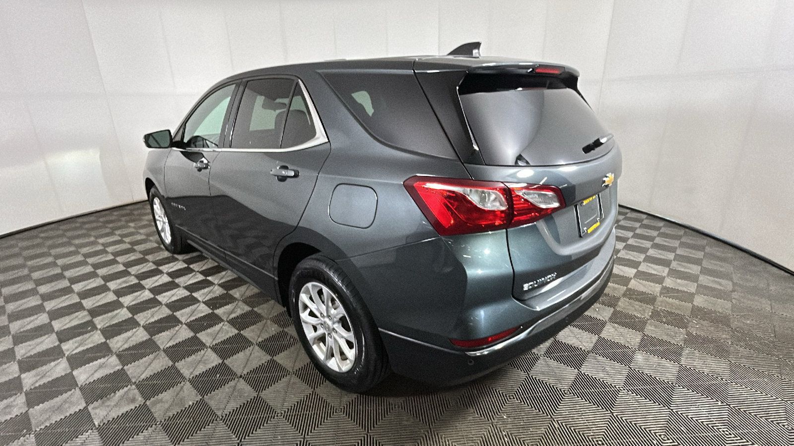 Used 2019 Chevrolet Equinox LT FWD image 5