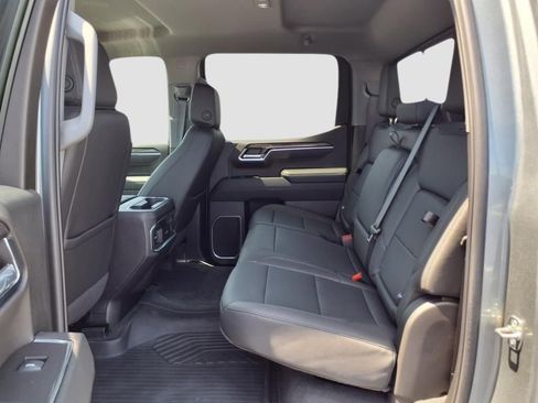 Used 2025 Chevrolet Silverado 1500 LTZ image 10