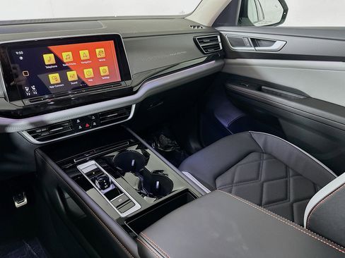 New 2026 Volkswagen Atlas Peak Edition AWD/4WD image 22