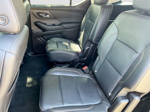 Used 2021 Chevrolet Traverse RS image 26