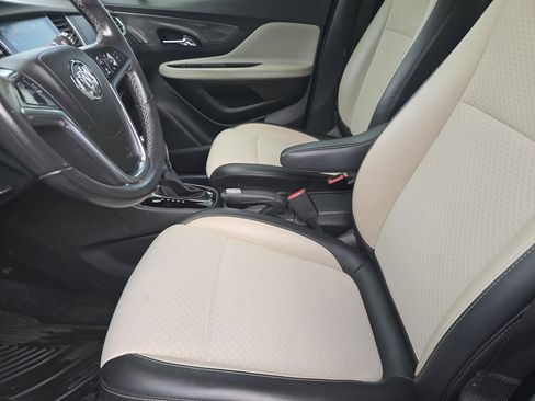 Used 2020 Buick Encore Preferred w/ Safety Package image 7