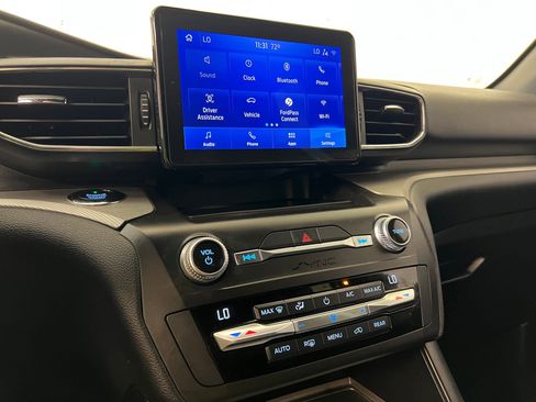Used 2020 Ford Explorer XLT w/ Equipment Group 202A image 28