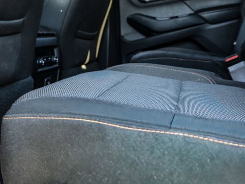 Used 2019 Chevrolet Traverse LT image 28