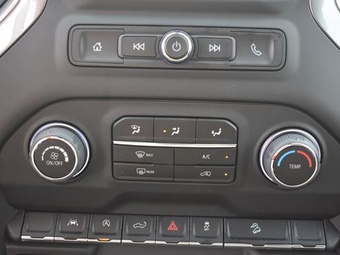 New 2026 Chevrolet Silverado 1500 Custom Trail Boss w/ LPO, Dark Essentials Package AWD/4WD image 26