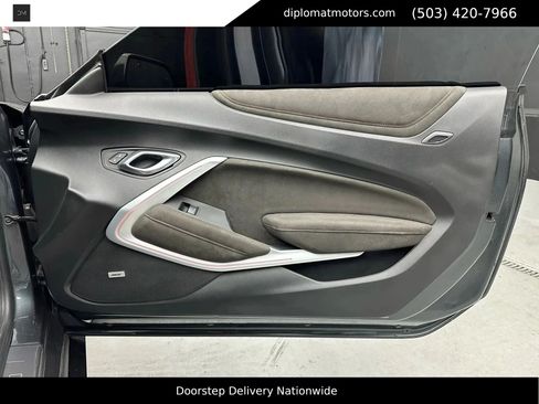 Used 2018 Chevrolet Camaro ZL1 RWD image 36