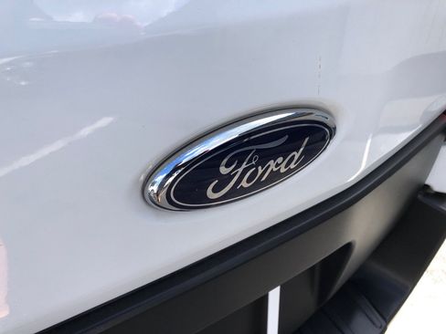 Used 2025 Ford Transit 250 Low Roof w/ Exterior Upgrade Package RWD image 15
